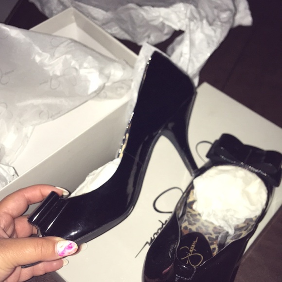 Jessica Simpson - Picture 2 of 3